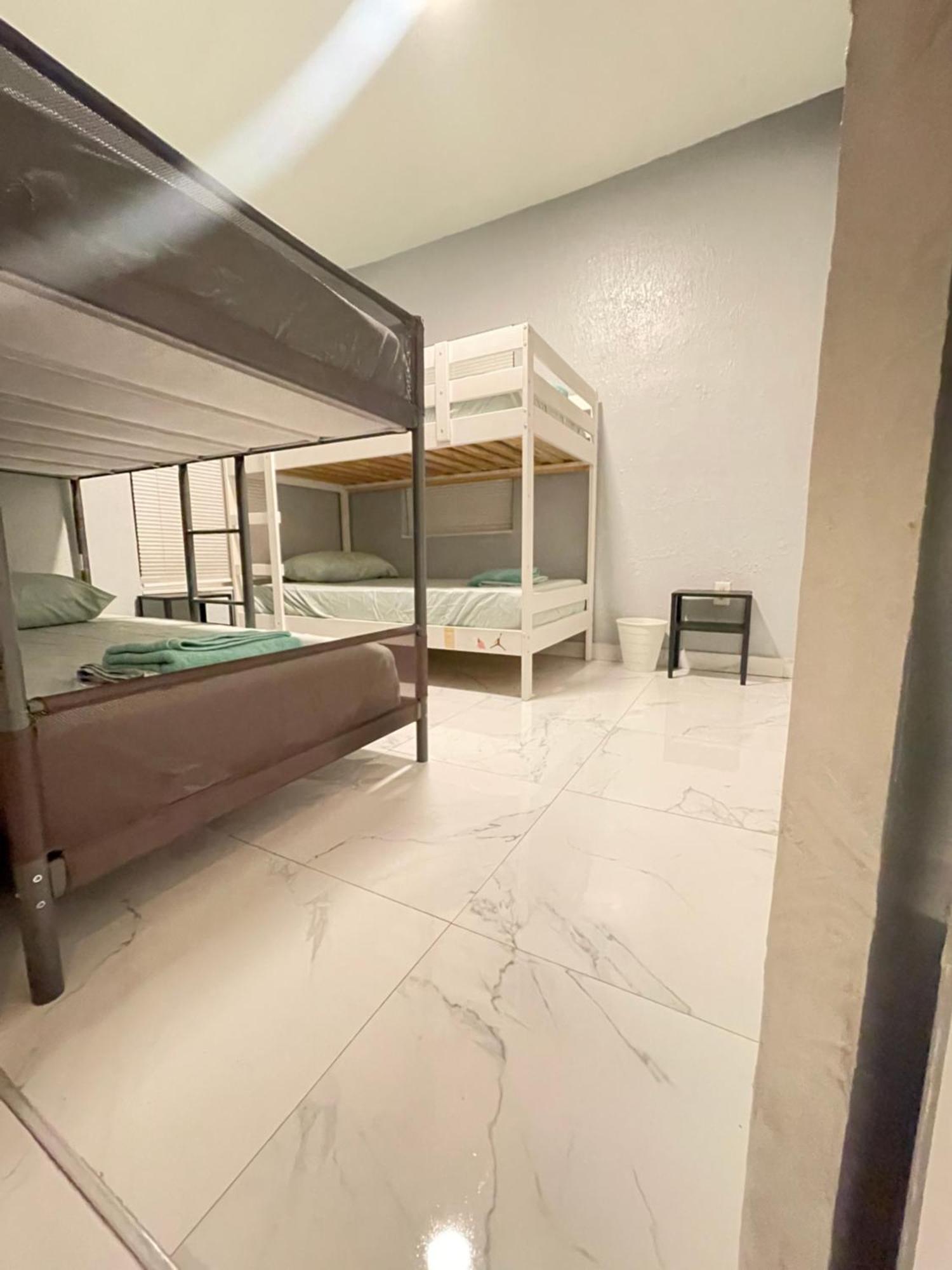 Ludge By Miami Airport Hostel Екстериор снимка
